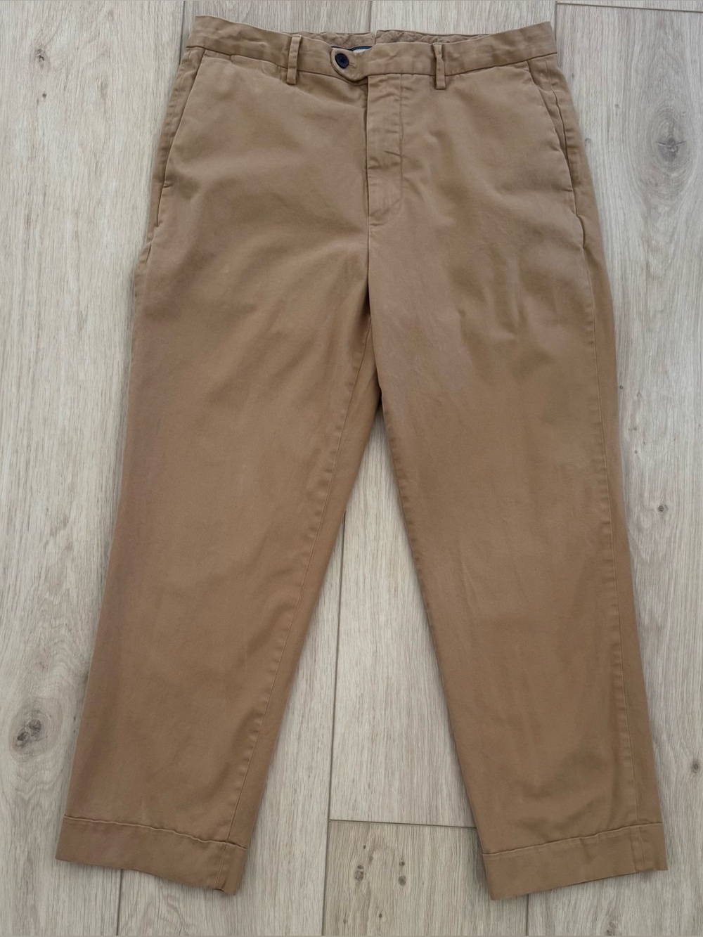 Bonobos Men’s tan khaki classic chinos 34 x 28 flat front pants cotton stretch